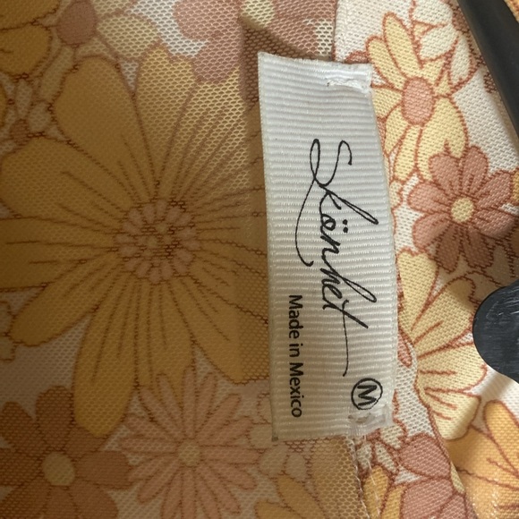 Short sleeve hippie button down floral thin summer shirt - Picture 4 of 4